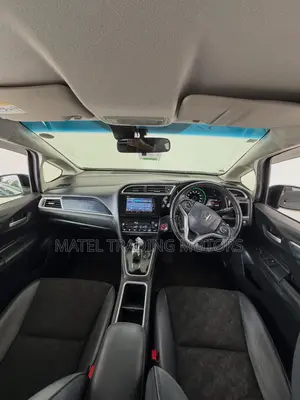 Honda Fit Shuttle 1.5 Hybrid 2WD 2019 Black