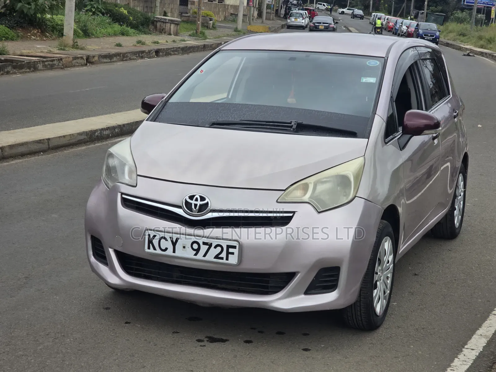 Toyota Ractis 2013 Pink