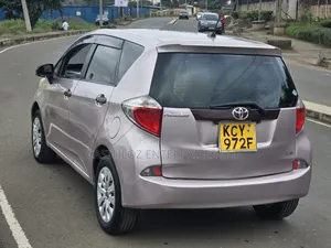 Toyota Ractis 2013 Pink