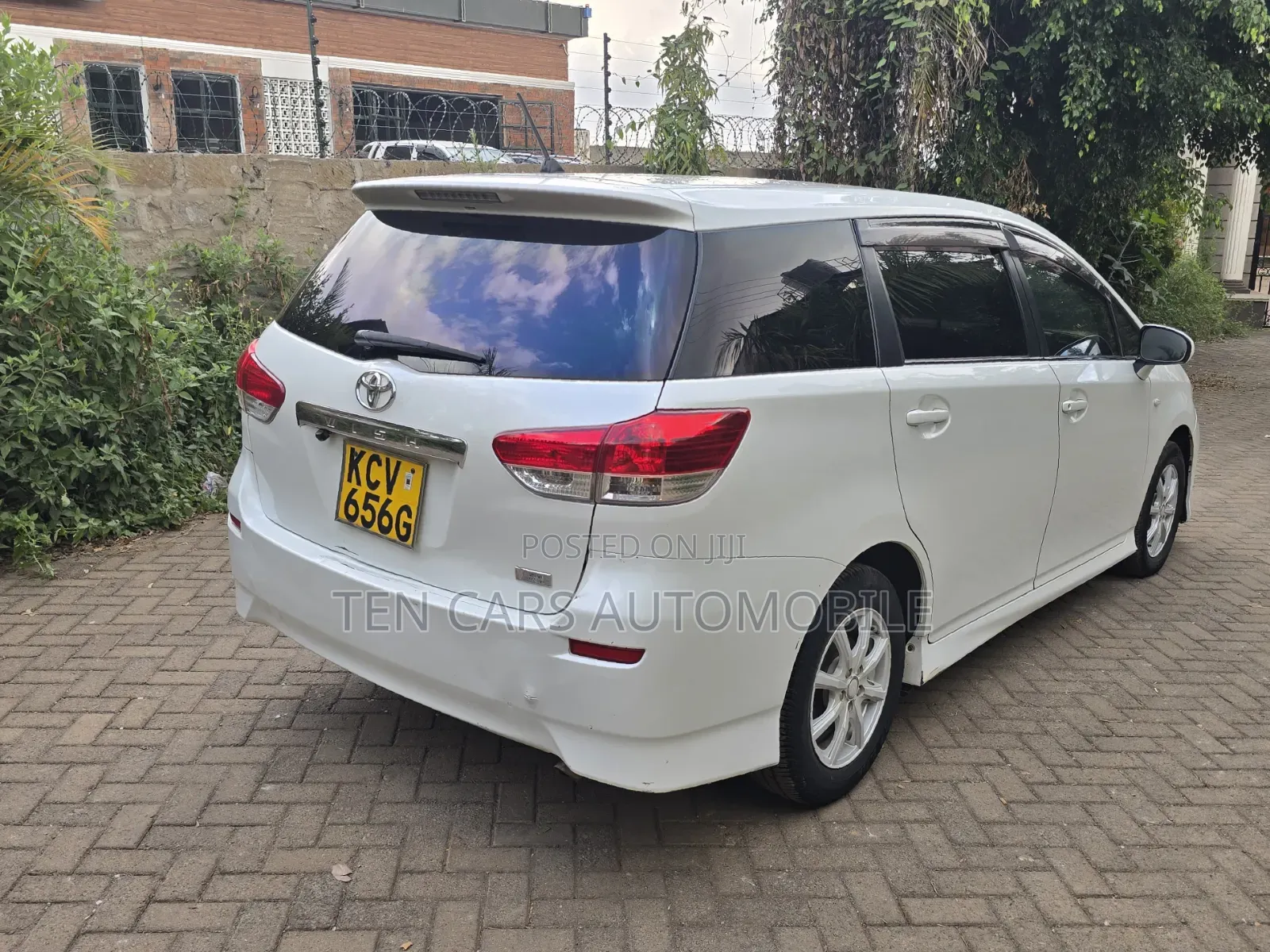 Toyota Wish 2012 White