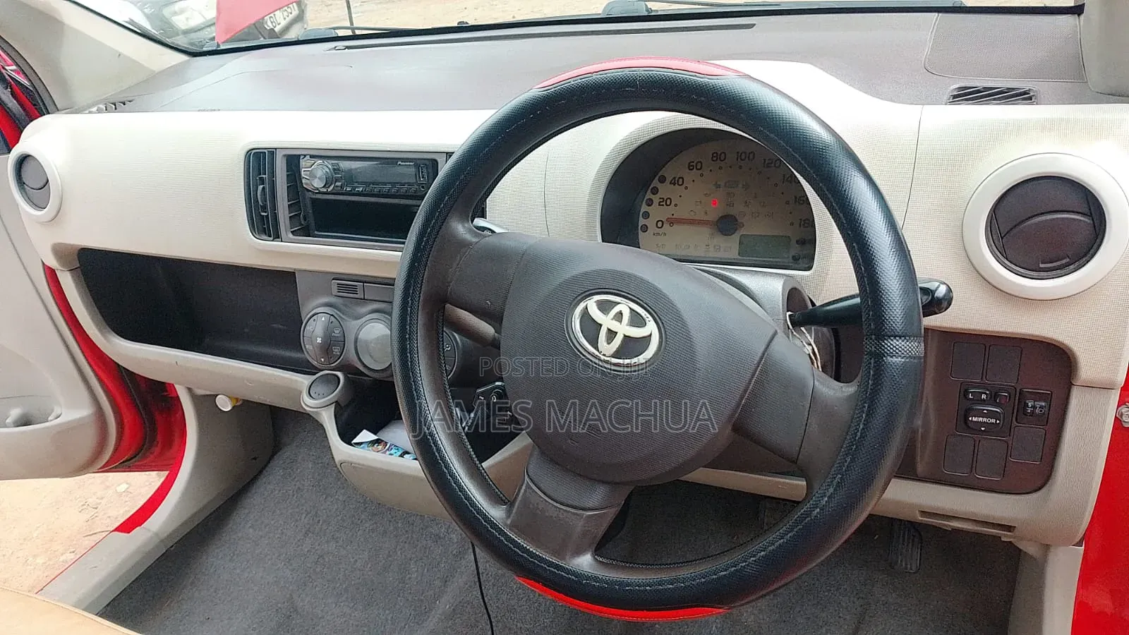 Toyota Passo 2014 Red