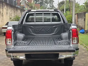Toyota Hilux 2019 Silver
