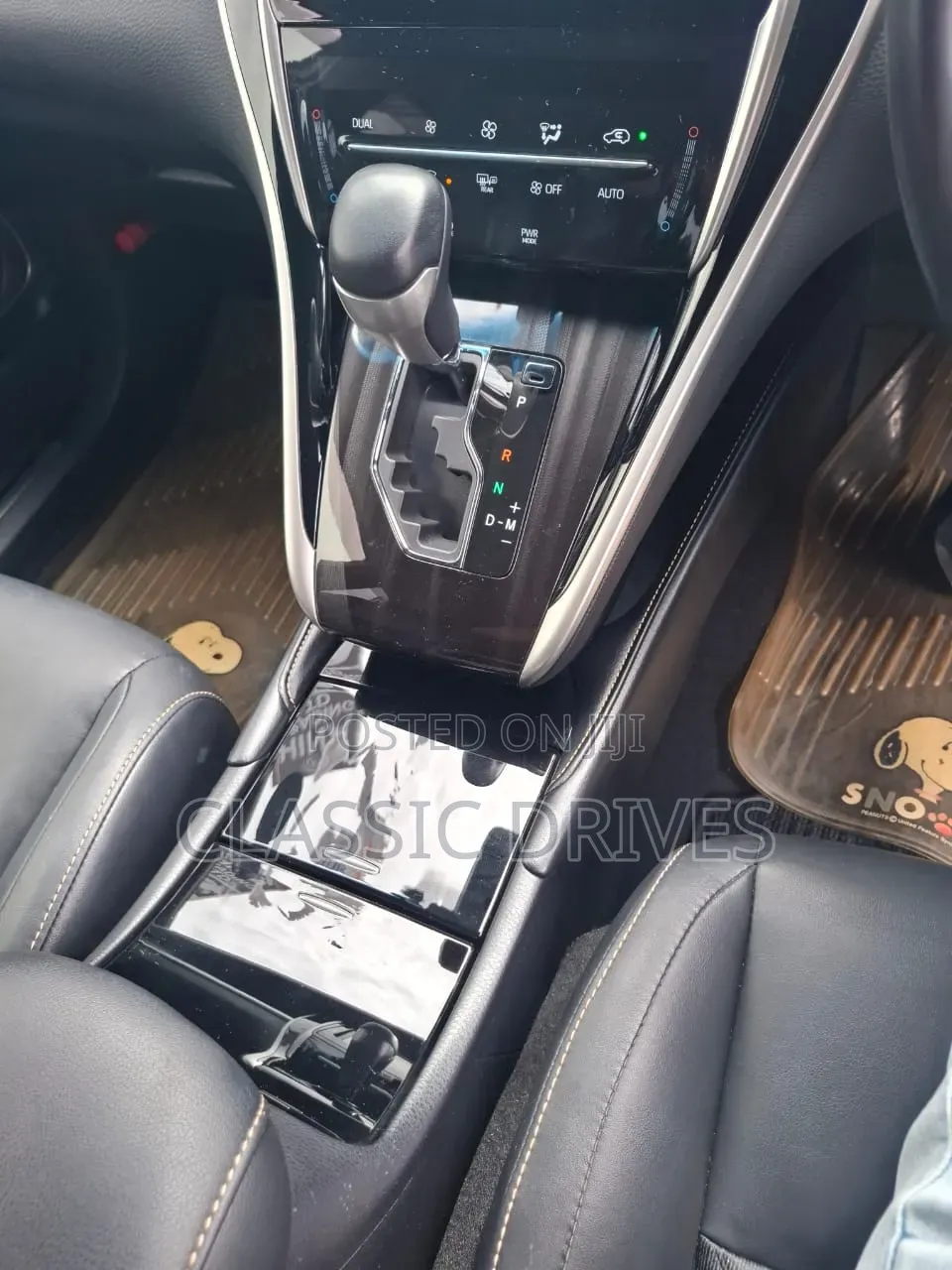 Toyota Harrier 2020 Silver