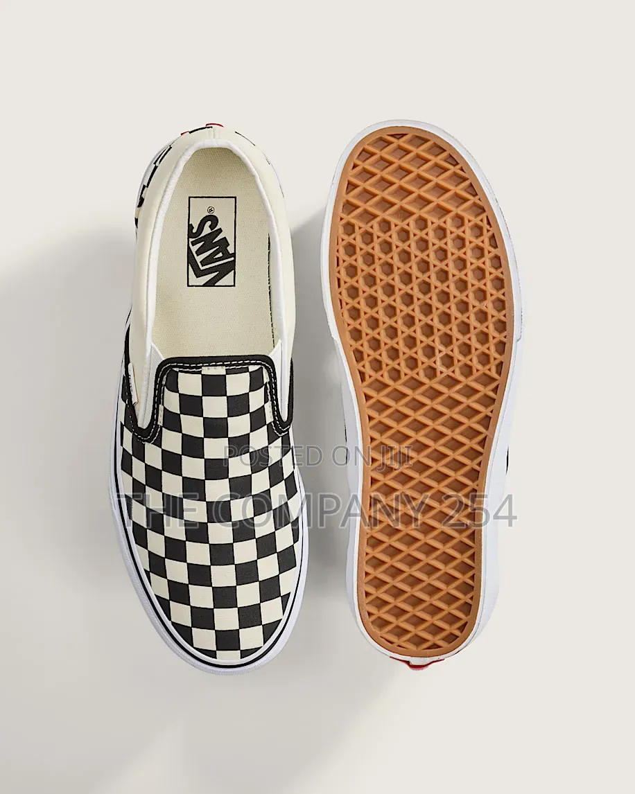 Quality Casual Slip on Checked Vans Shoes Available in Stock