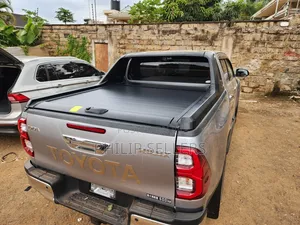 Upgrade Your Pickup With a Premium Aluminum Lockable Roller