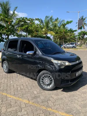Toyota Spade 2014 Black