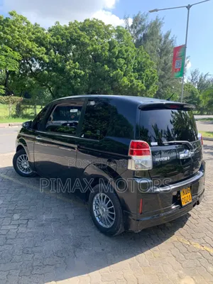 Toyota Spade 2014 Black