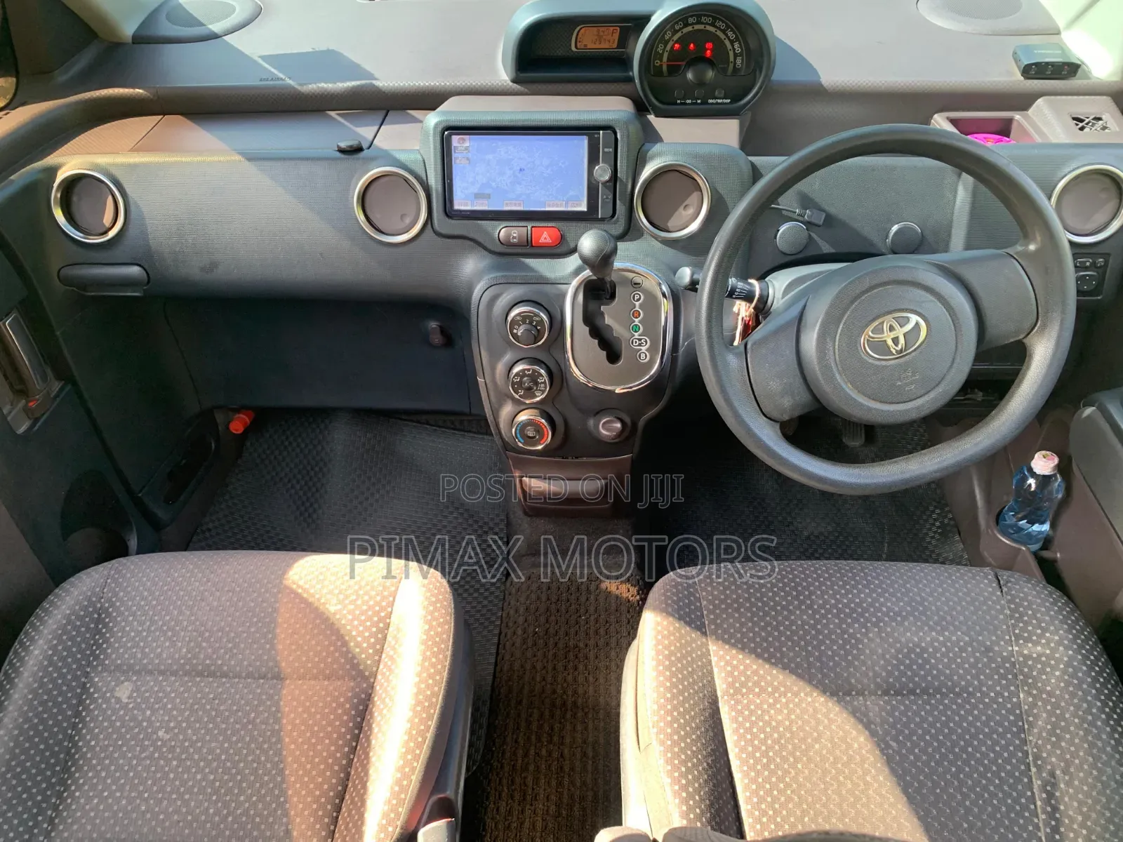 Toyota Spade 2014 Black