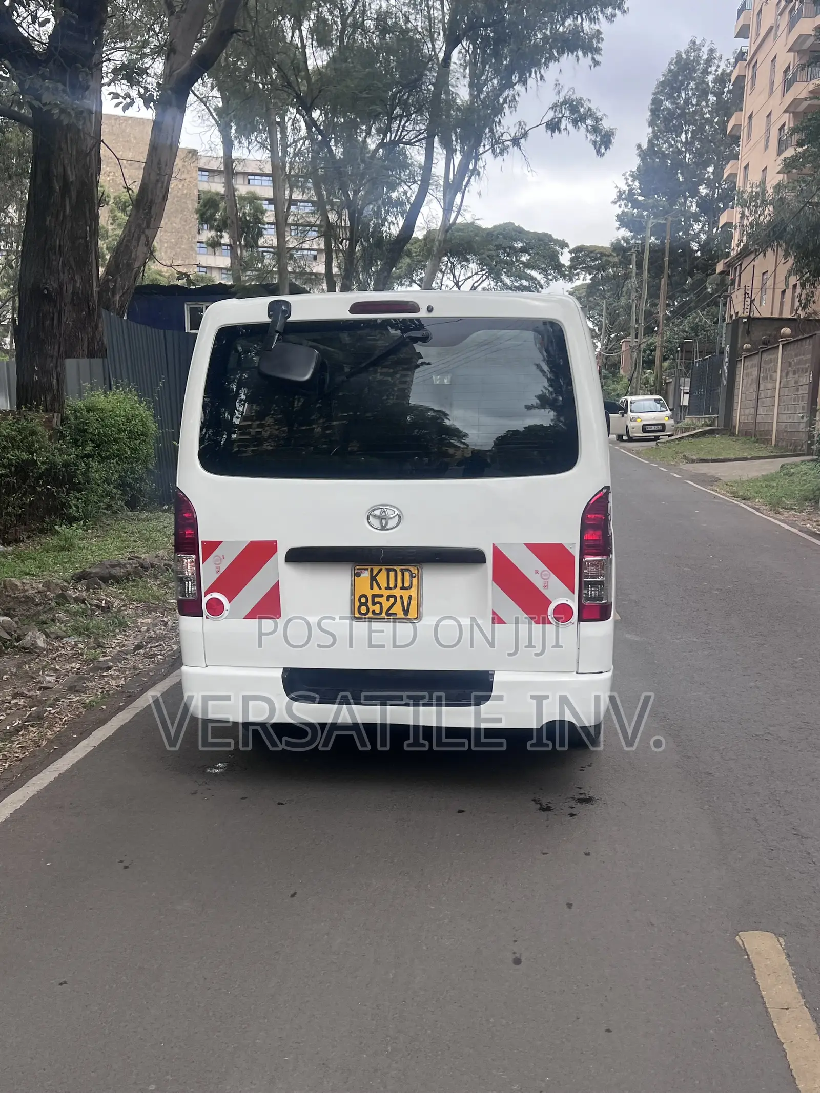 Toyota HiAce 2014 White