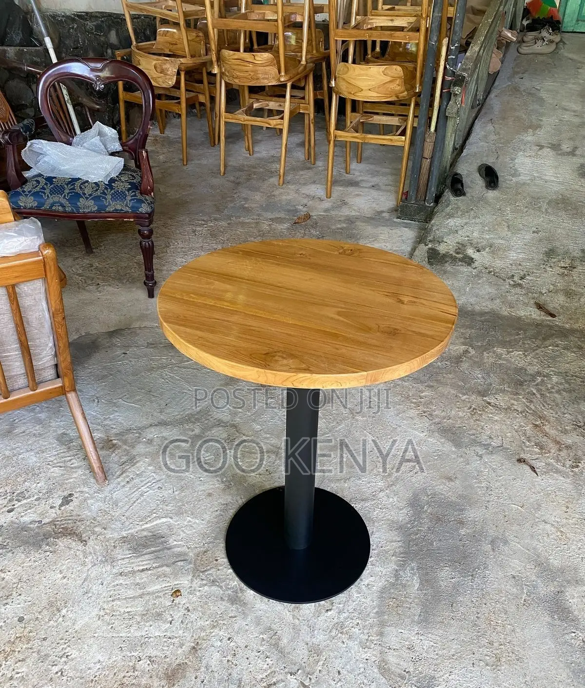 Dining Tableelegant Round Wooden Dining Table