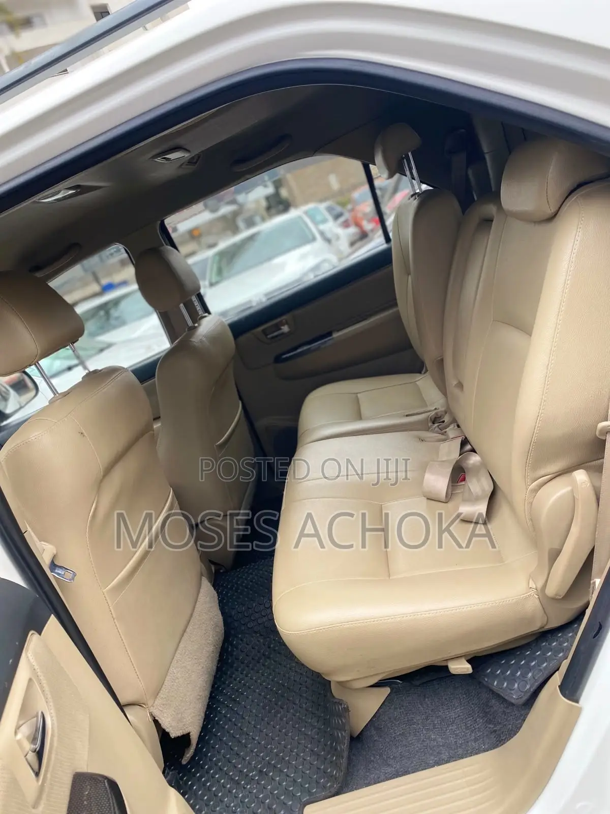Toyota Fortuner 2010 White