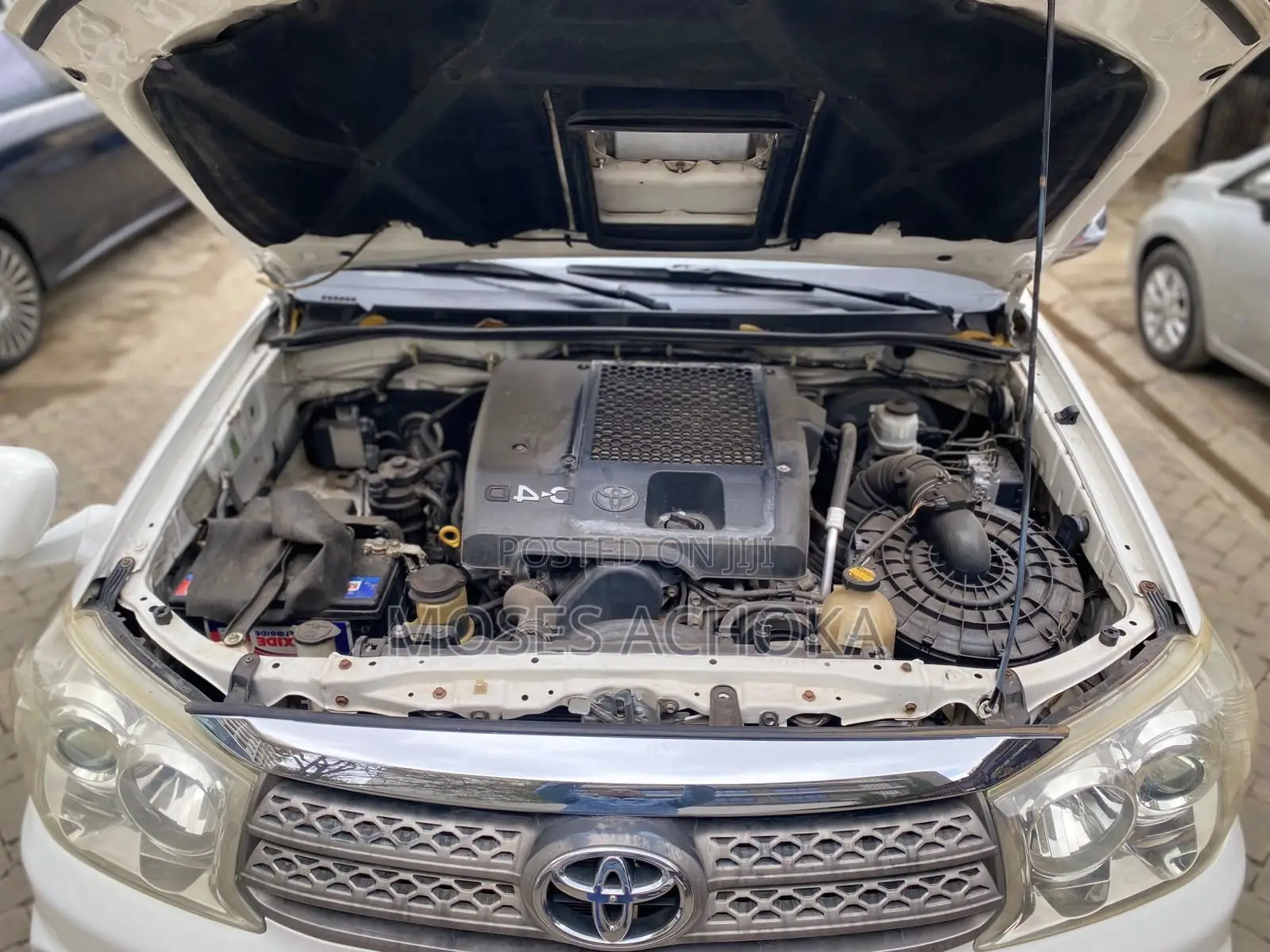 Toyota Fortuner 2010 White