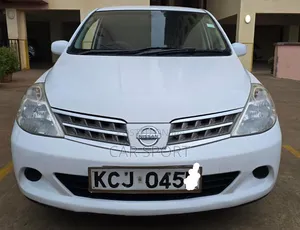 Nissan Tiida 2009 White