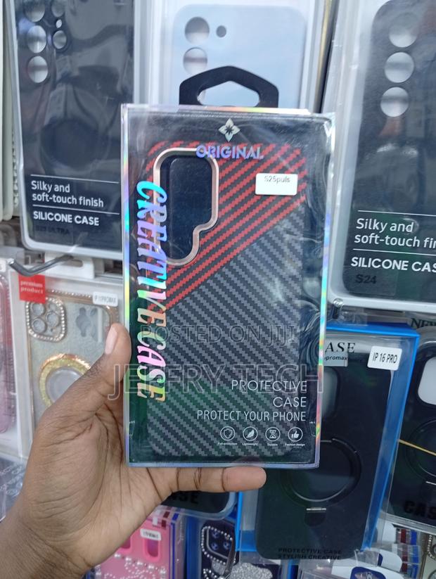 Samsung Galaxy S25 Plus Dark Diagonal Carbon Fiber Wave Aesthetic Case