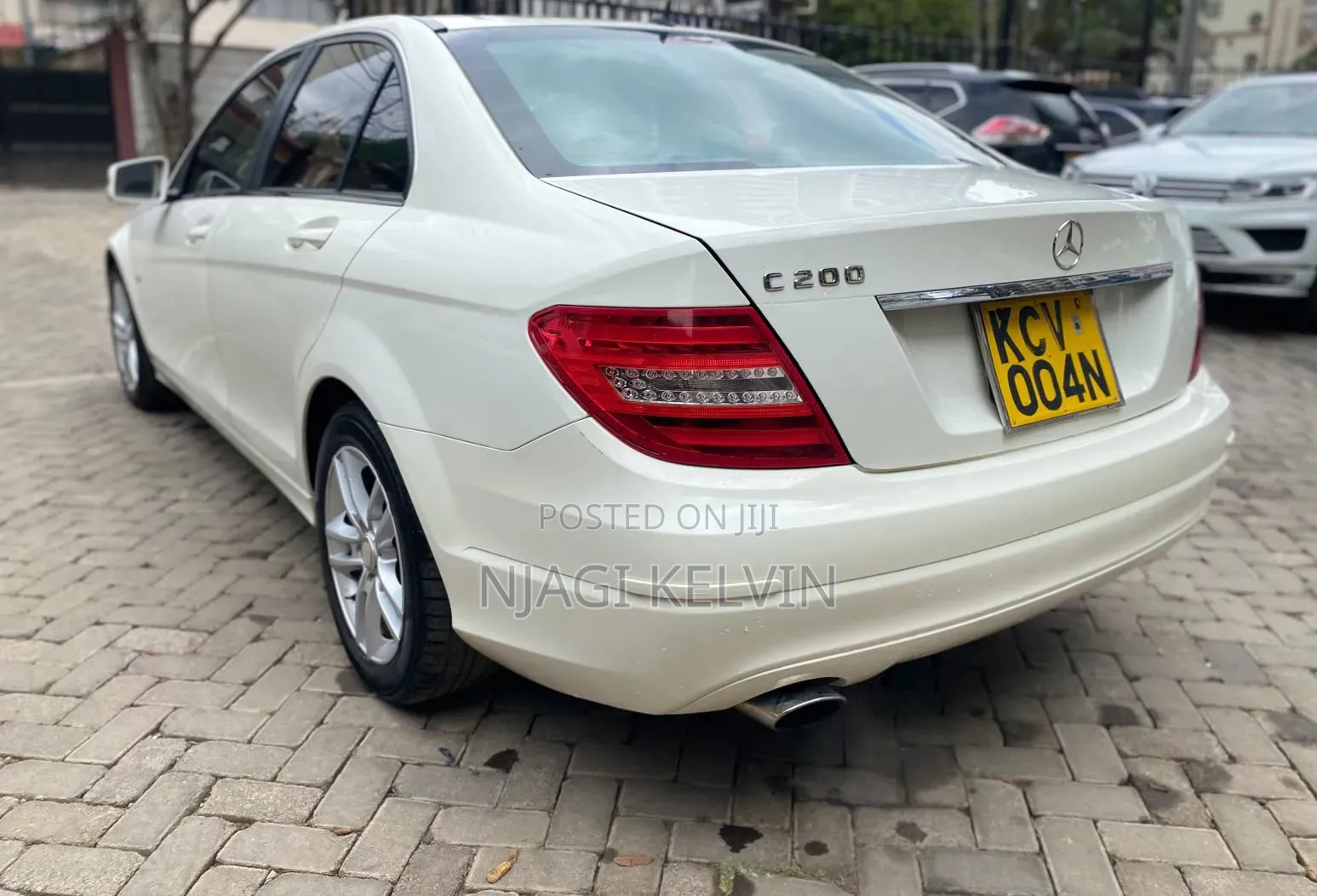 Mercedes-Benz C200 2012 Pearl