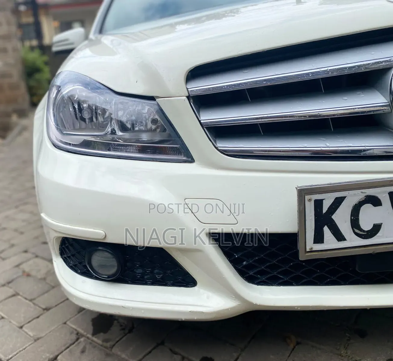 Mercedes-Benz C200 2012 Pearl