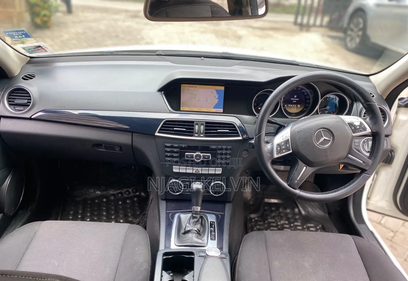 Mercedes-Benz C200 2012 Pearl