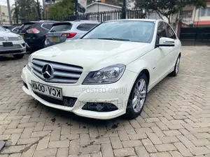 Mercedes-Benz C200 2012 White