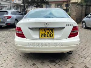 Mercedes-Benz C200 2012 White
