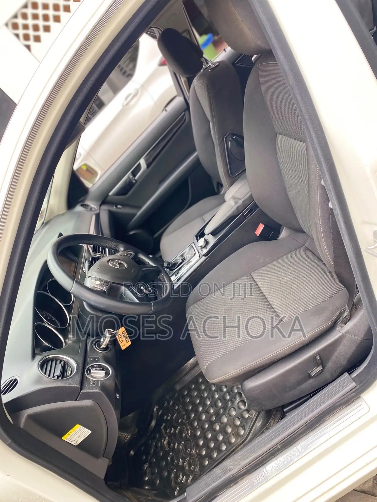 Mercedes-Benz C200 2012 White