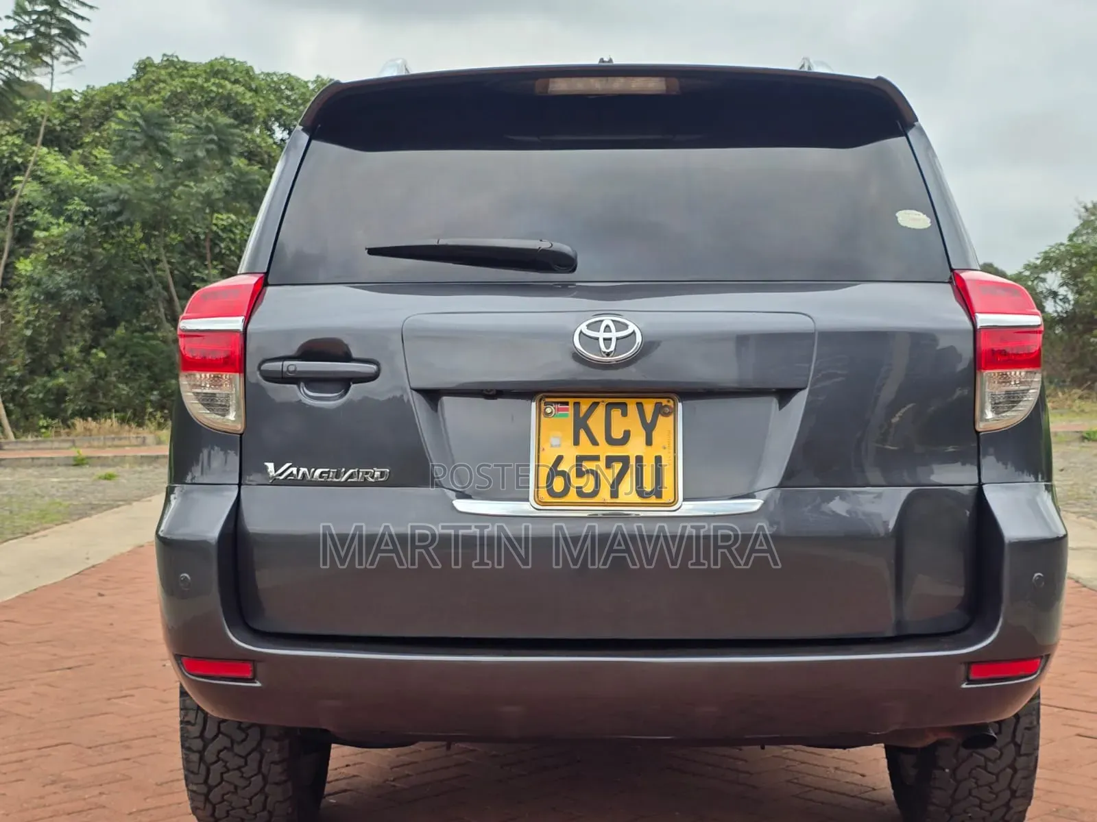 Toyota Vanguard 2012 Gray