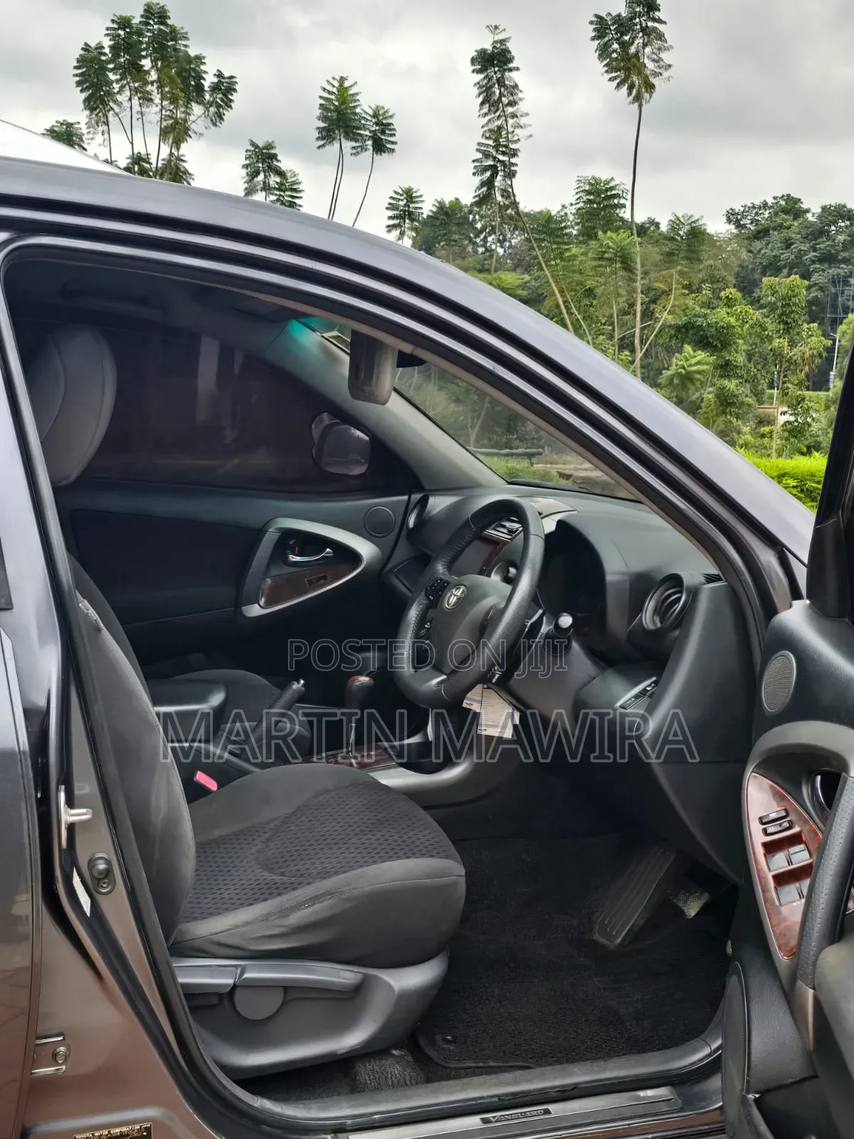 Toyota Vanguard 2012 Gray
