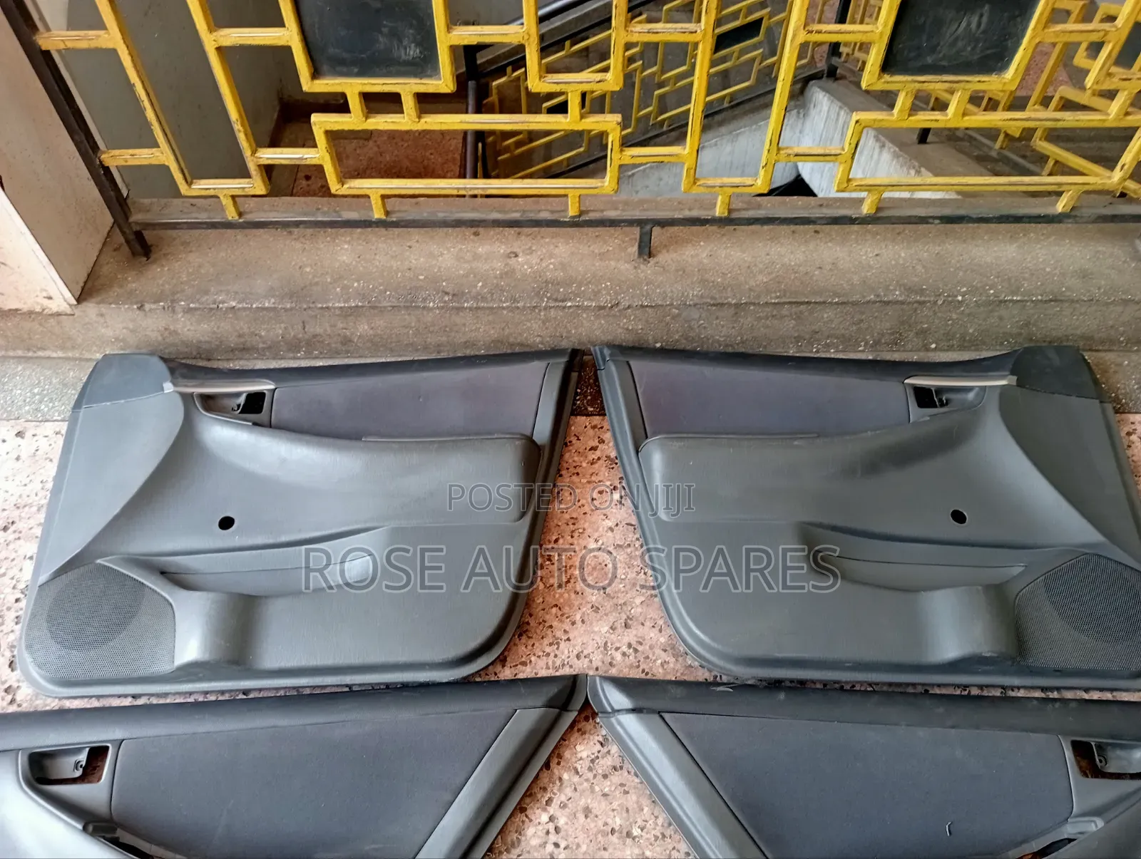 Door Covers Nze /Fielder 121 Manual.
