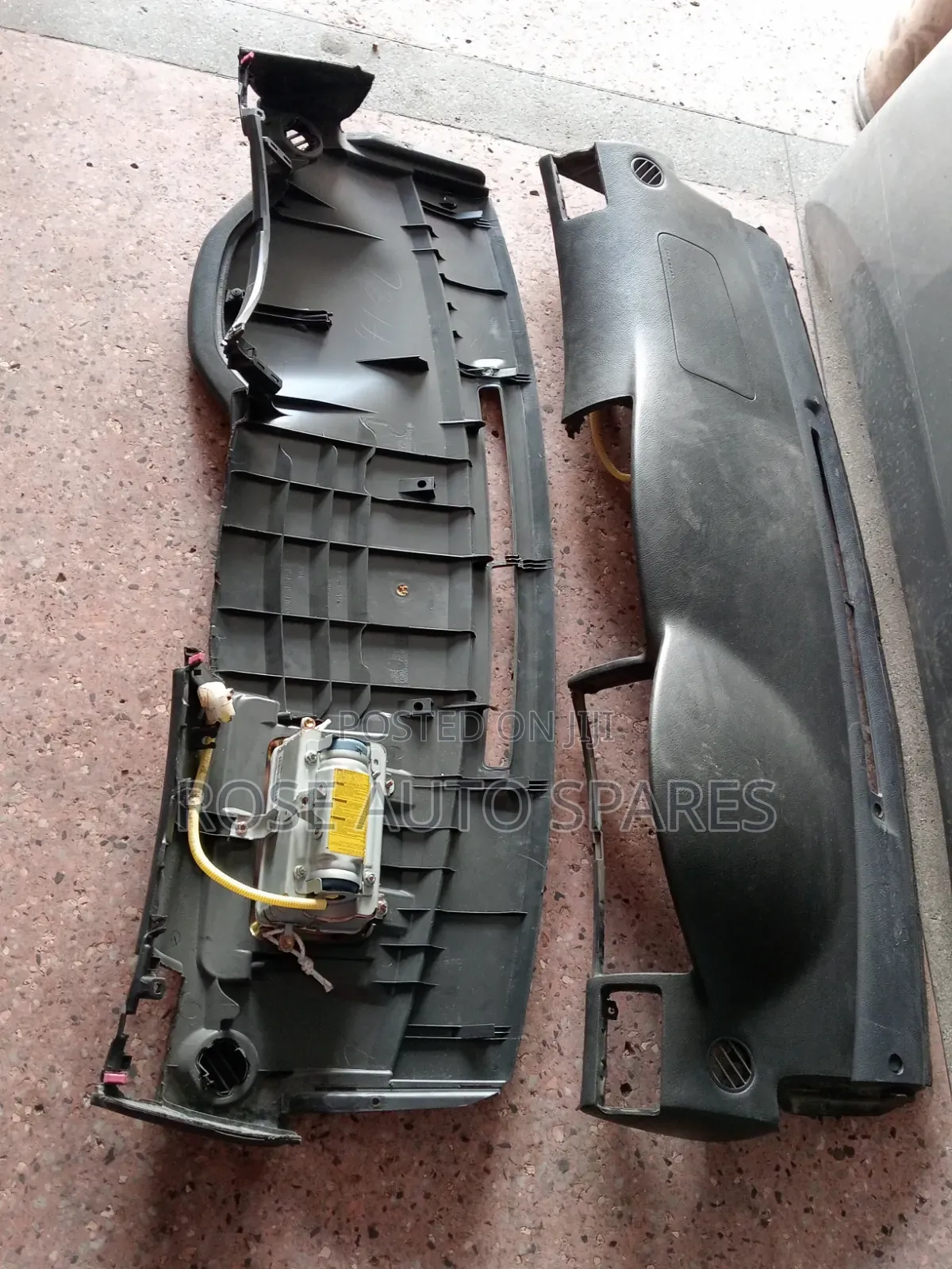 Dashboard Nze/Fielder 121