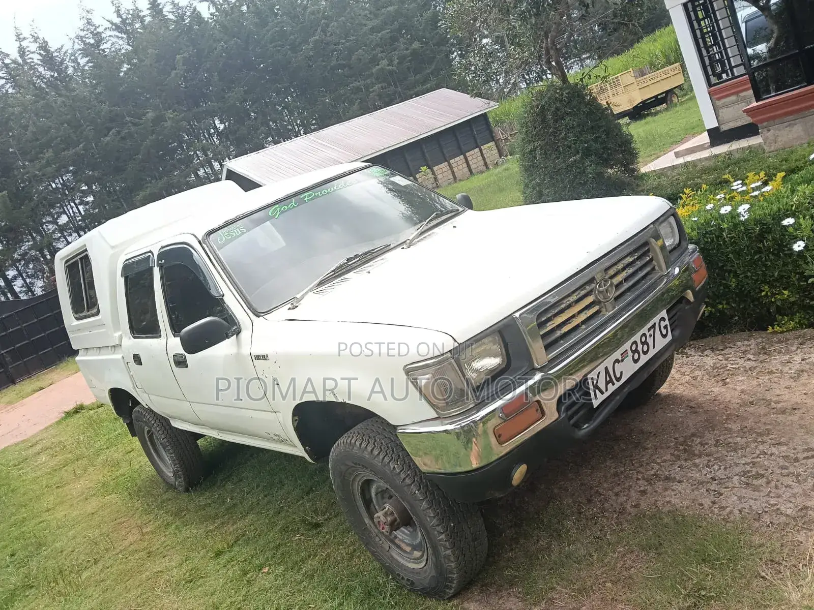 Toyota Hilux 1994 White
