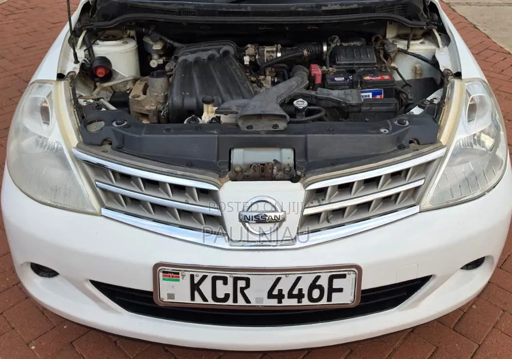 Nissan Tiida 2011 White