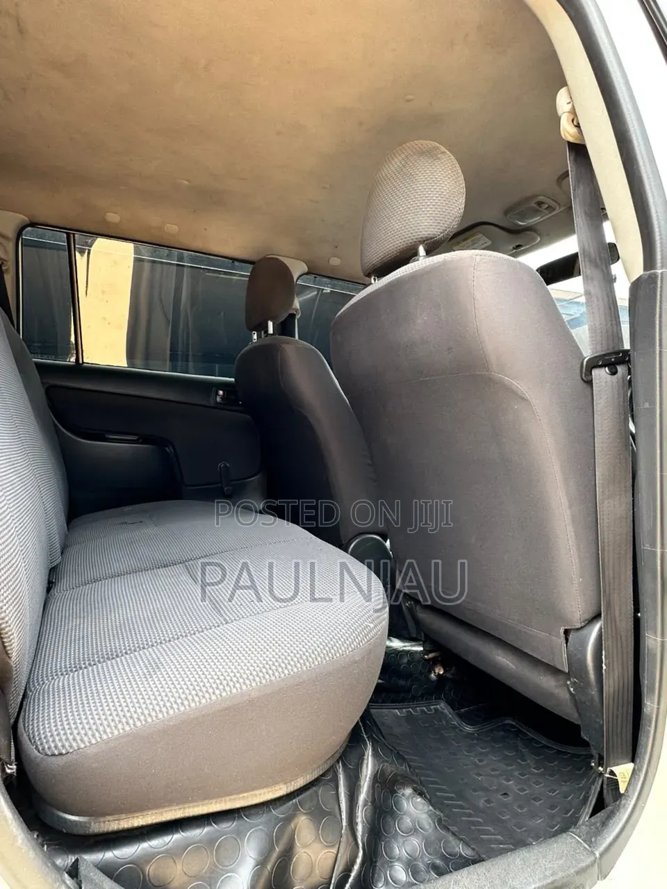 Nissan Tiida 2011 White