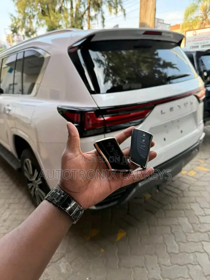 Lexus Car Keys Programming and Cutting