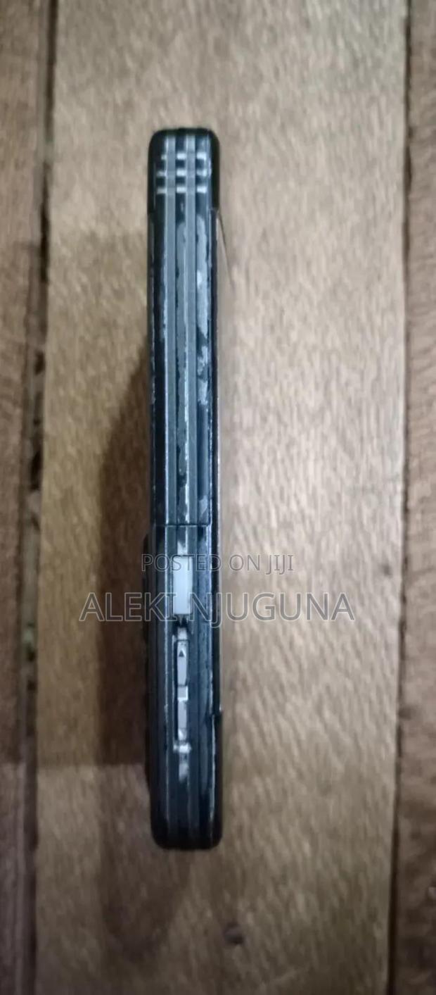 Sony Ericsson C902 Black - thumbnail 2