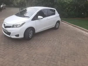 Toyota Vitz 2013 White