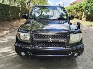 Mitsubishi Pajero IO 2002 Black