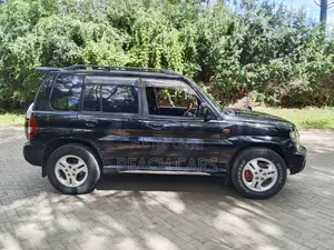 Mitsubishi Pajero IO 2002 Black