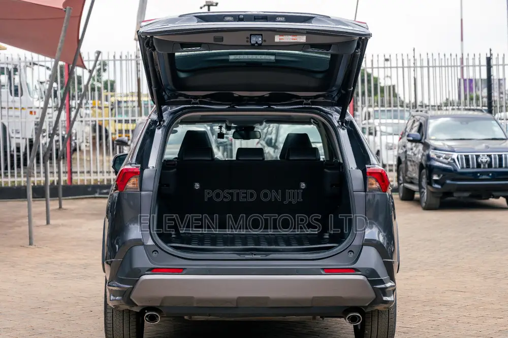 Toyota RAV4 Hybrid 2020 Gray