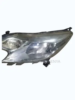 Nissan Note 2012 Head Lights