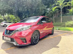 Nissan Note 1.2 Hybrid NISMO 2018 Red