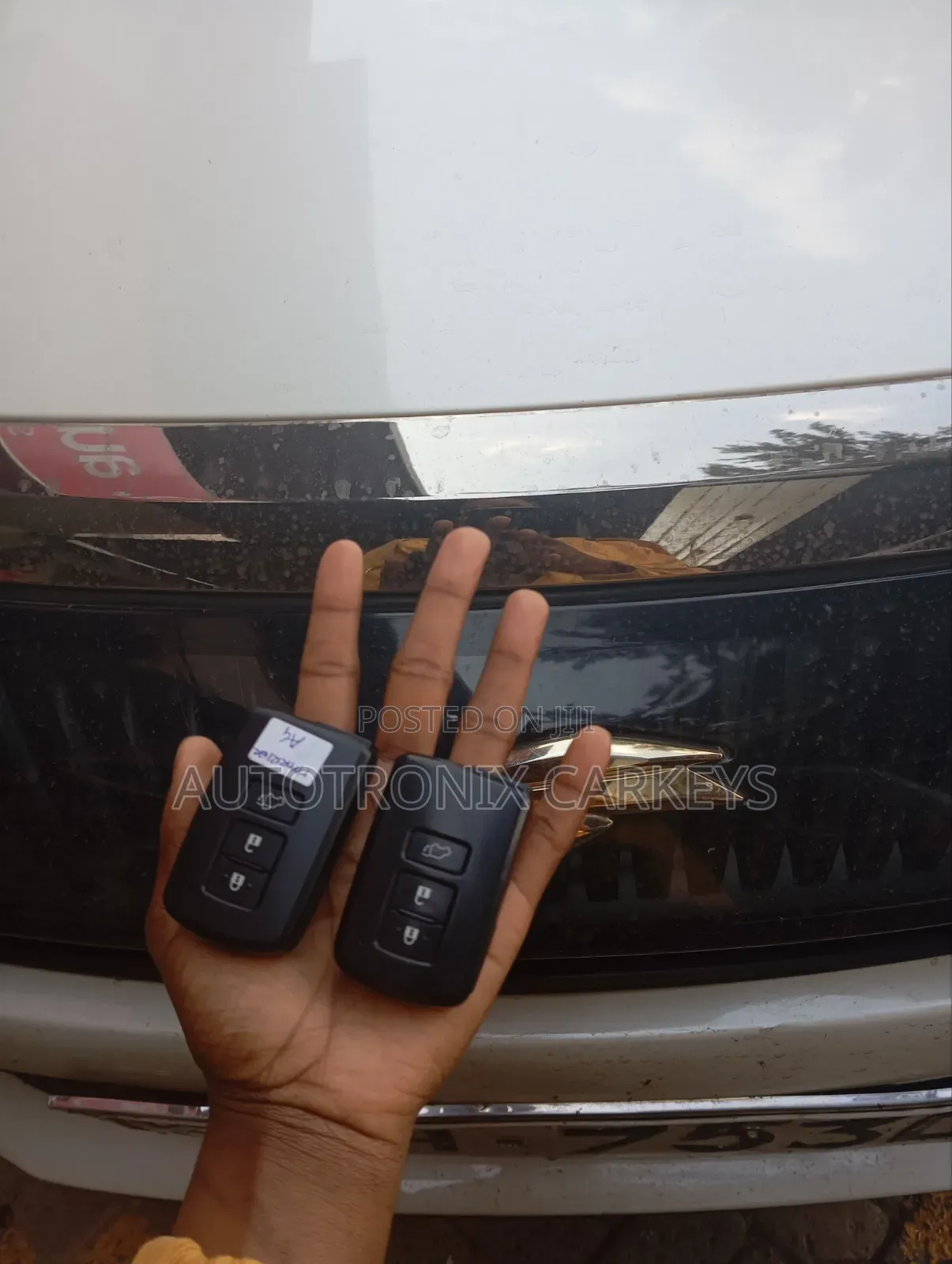 Toyota Harrier Car Keys Programming and Cutting