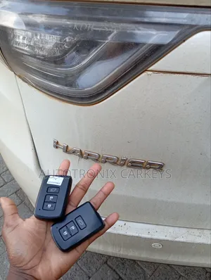 Toyota Harrier Car Keys Programming and Cutting