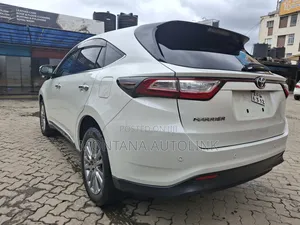 Toyota Harrier 2.0 2019 Pearl