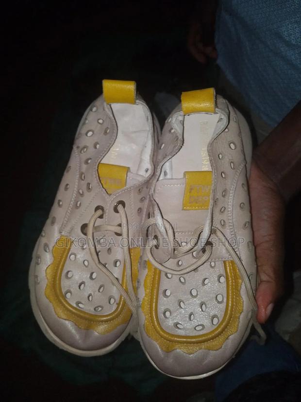 Ladies Mixed Shoes - thumbnail 3