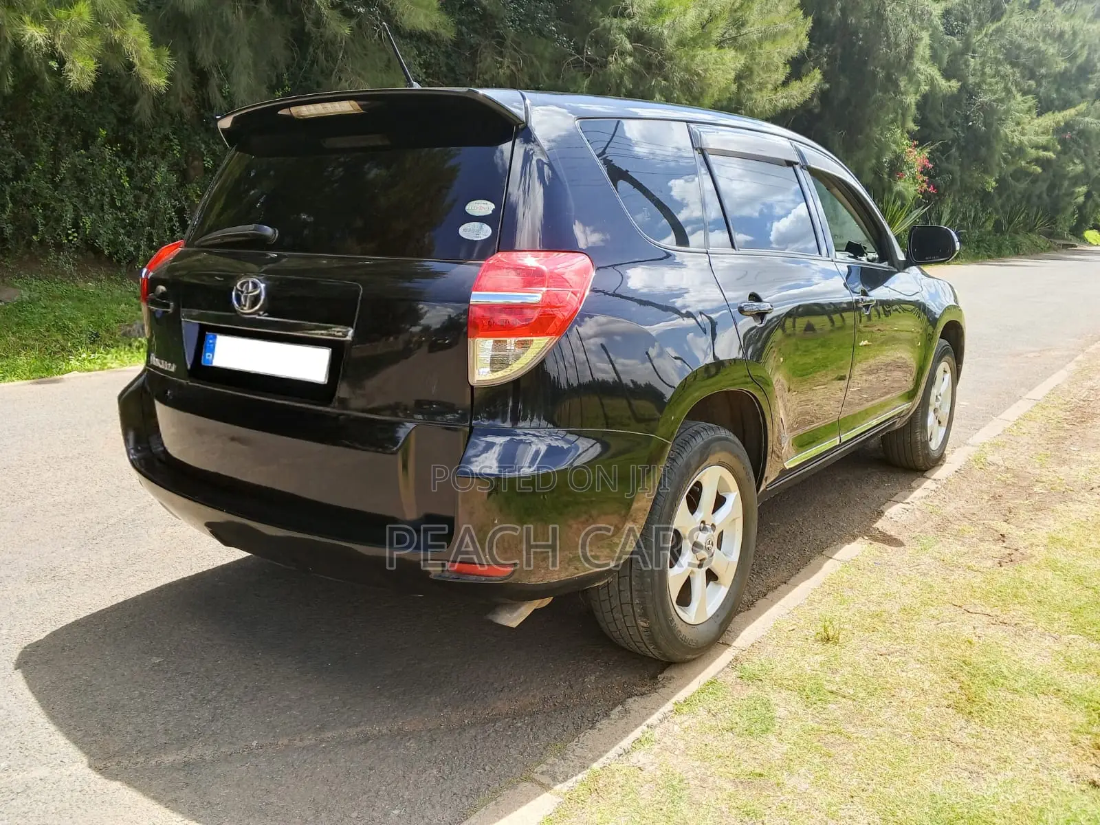 Toyota Vanguard 2012 Black