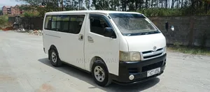 Toyota HiAce 2011 White