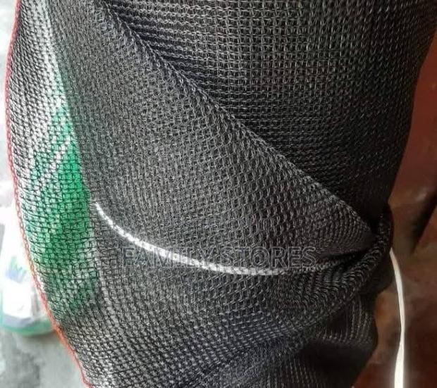 90% Privacy Net For Fencing - thumbnail 3