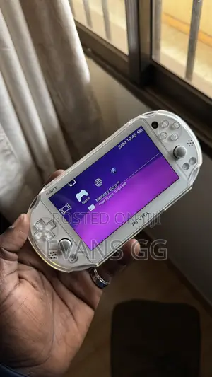 Playstation Vita 2000 (Slim)