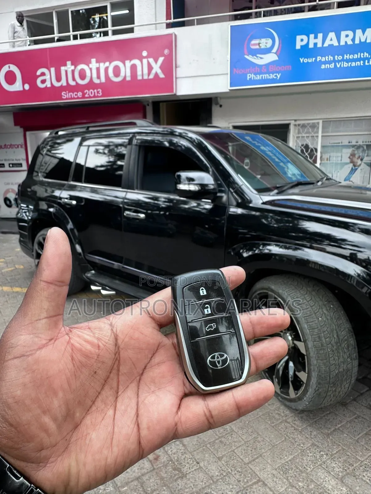 Porshe Cayenne Keys Duplication /Key Cutting