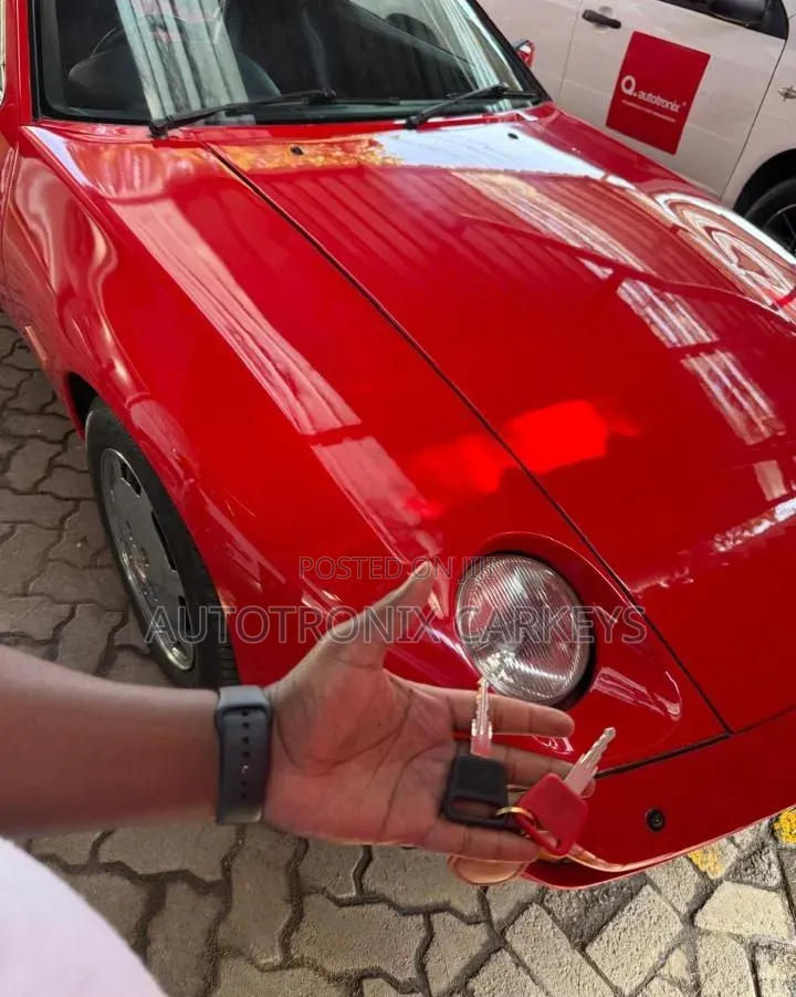 Porshe Cayenne Keys Duplication /Key Cutting