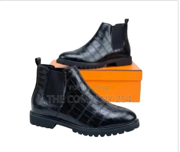 Black Croc-Embossed Leather Chelsea Boots - thumbnail 3
